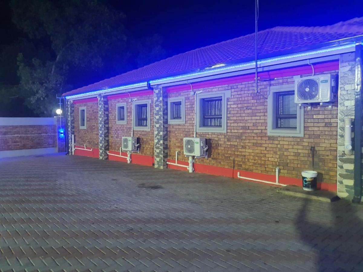 Emirates Garden Lodge ボックスバーグ エクステリア 写真
